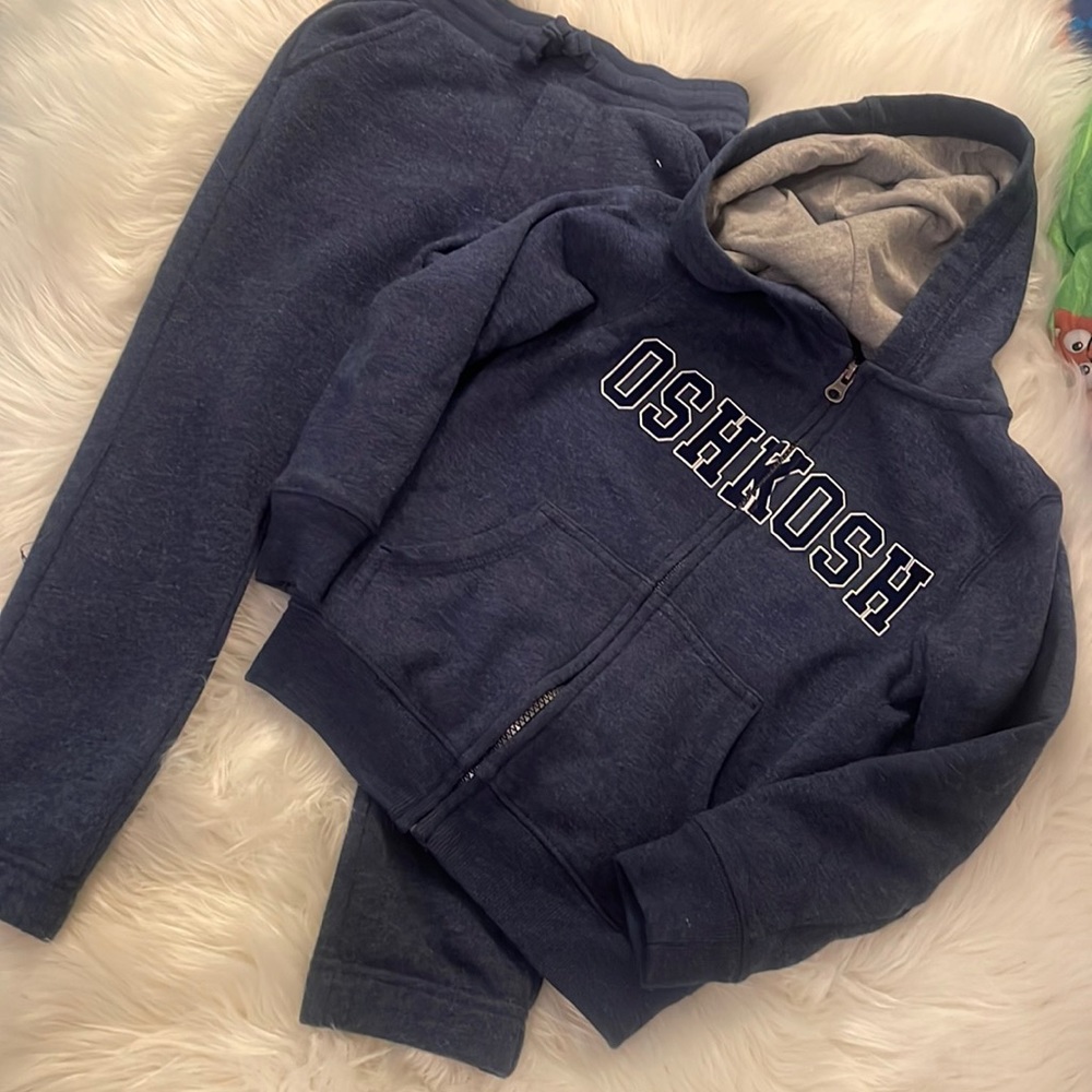 2pc OshKosh Jogger set (Boys) size 6/6A